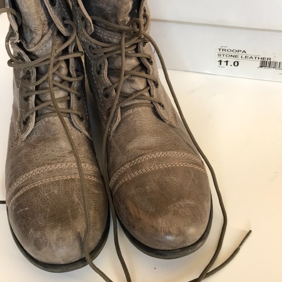 Steve Madden Troopa Stone Leather Boots 11 - Picture 4 of 11